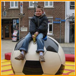 Crazy Voetbal Simulator / Voetbal Rodeo Crazy Voetbal Simulator / Voetbal Rodeo