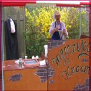 Poffertjeskraam + begeleiding Poffertjeskraam + begeleiding